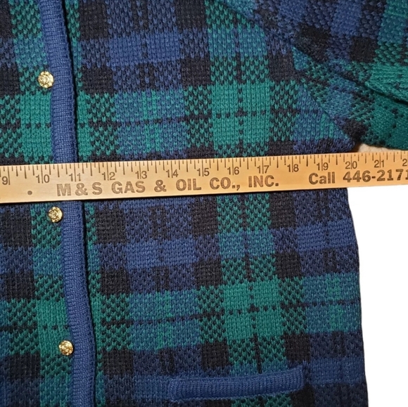 Vintage Crystal Kobe Cardigan Acryli Sweater Green Tartan Plaid Gold Buttons 80s - Picture 7 of 12